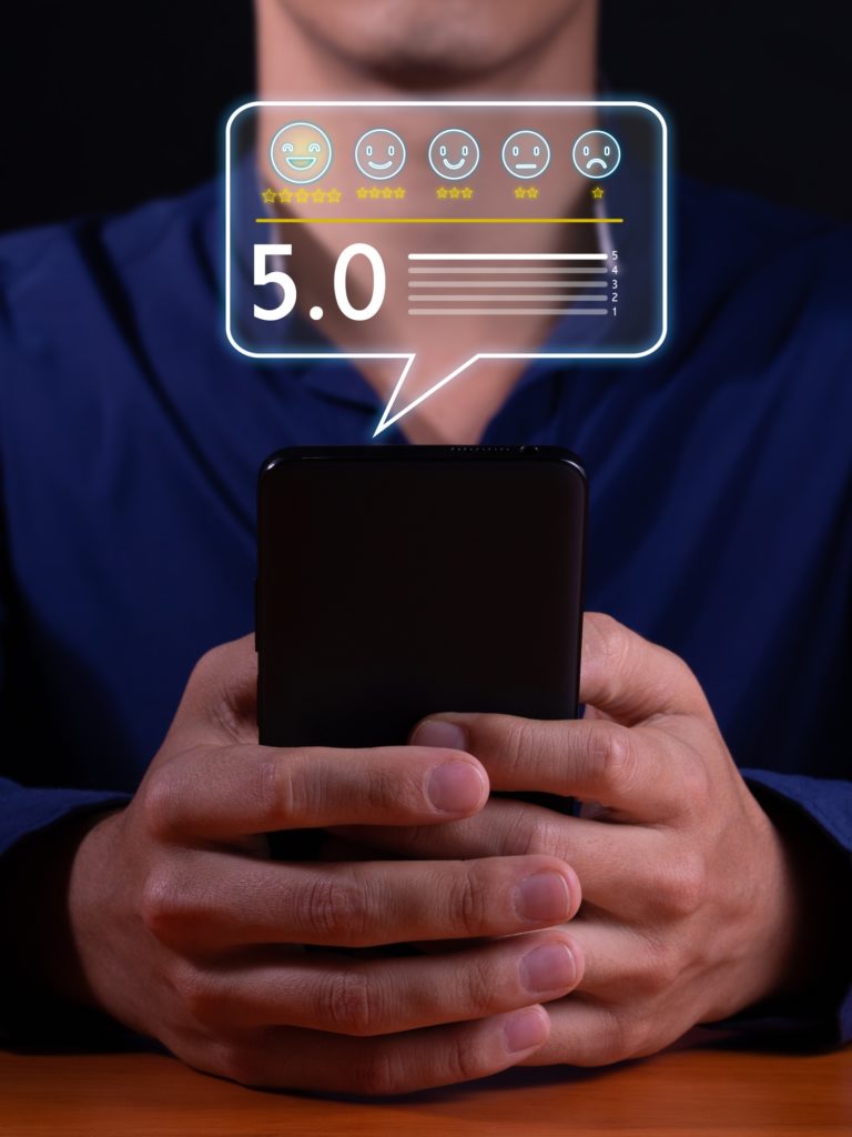 Vertical Image on Customer experience and service quality: Survey and online service.